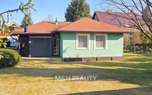 RD typu bungalov 3+kk s garáží, zastřešenou terasou v centru Čeladné