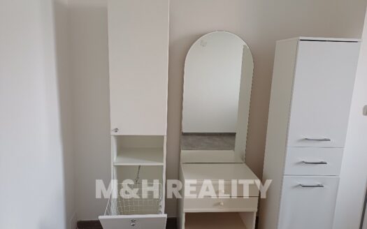 Pronájem prostoru 4+1 se šatnou, technickou místností 100m2v přízemí budovy ul.Revoluční Frýdlant nad Ostravicí