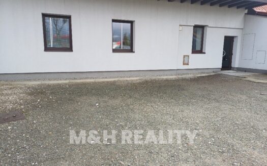Pronájem prostoru 4+1 se šatnou, technickou místností 100m2v přízemí budovy ul.Revoluční Frýdlant nad Ostravicí