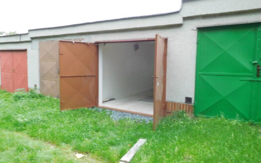 Pronájem řadové garáže 18m2 Frýdlant nad Ostravicí ul.Hukvaldská