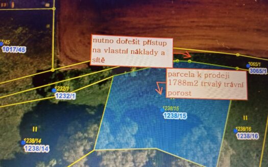 Pozemek v platném územním plánu pro výstavbu RD v Janovicích 1788m2
