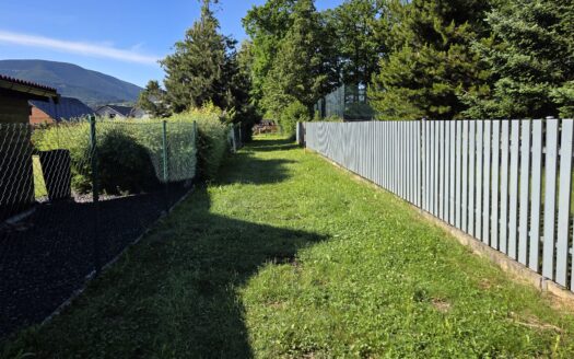 Prodej pozemku 1145m2 v klidné části žádané malebné obci Pstruží